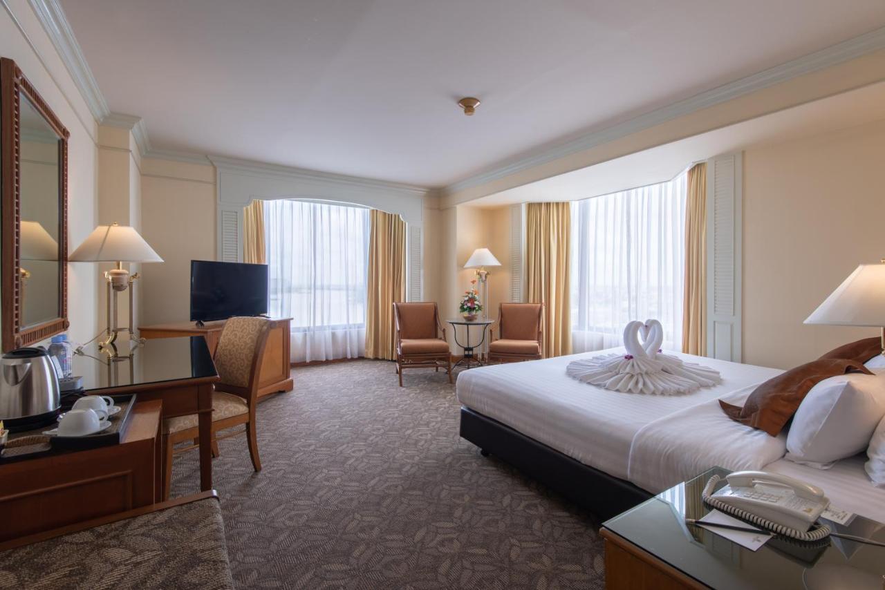 Montien Riverside Khách sạn Bangkok